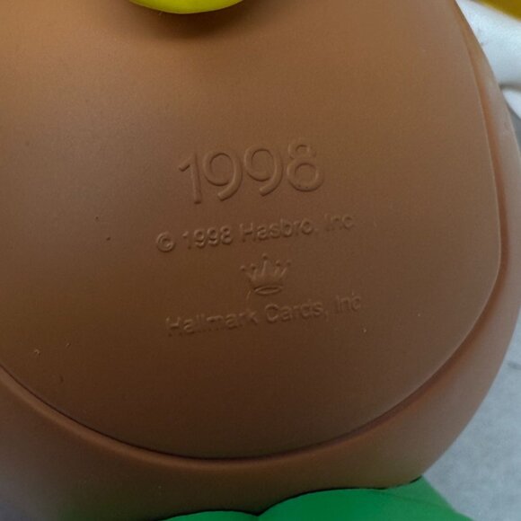 Hallmark Keepsake Ornament Mrs. Potato Head 1998 Christmas Vintage - Picture 10 of 13